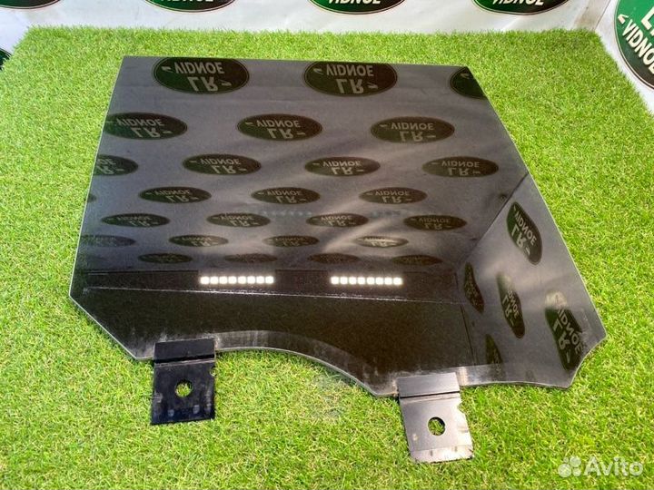 Стекло двери заднее правое Land Rover Range Rover