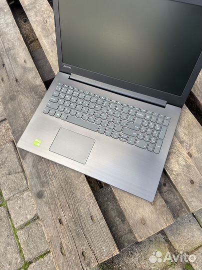 Быстрый Lenovo i3 7020, 8Gb, SSD 256, MX 150 2Gb