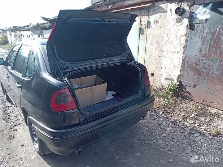 Volkswagen Polo 1.6 МТ, 1995, 122 000 км