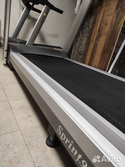 Профессиональная беговая дорожка