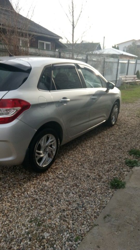 Citroen C4: фото владельца