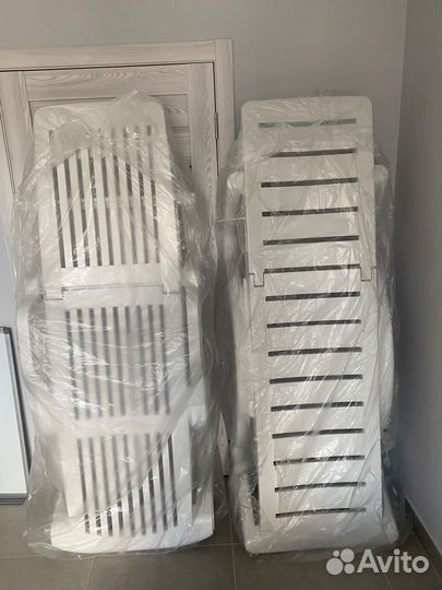 Шезлонг лежак садовый пластиковый