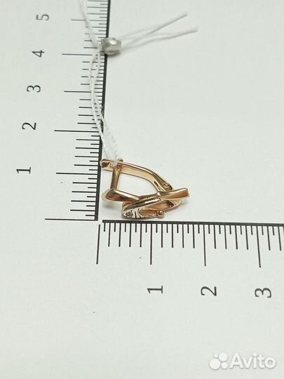 Серьги с синтетическим камнем Золото