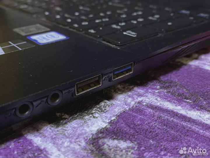 Игровой ноутбук i5/16/512/1050 4GB