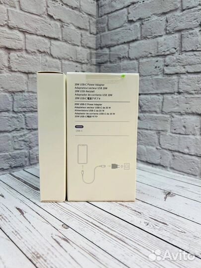 Зарядное устройство на iPhone 20w