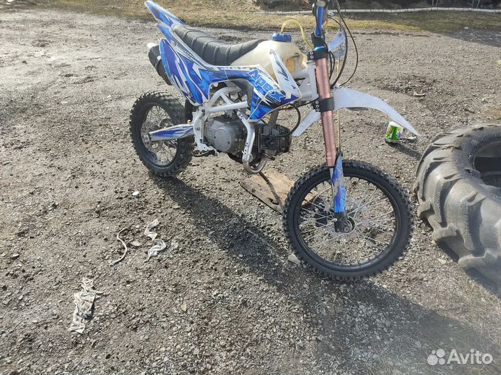Двигатель yx125e. На питбайк
