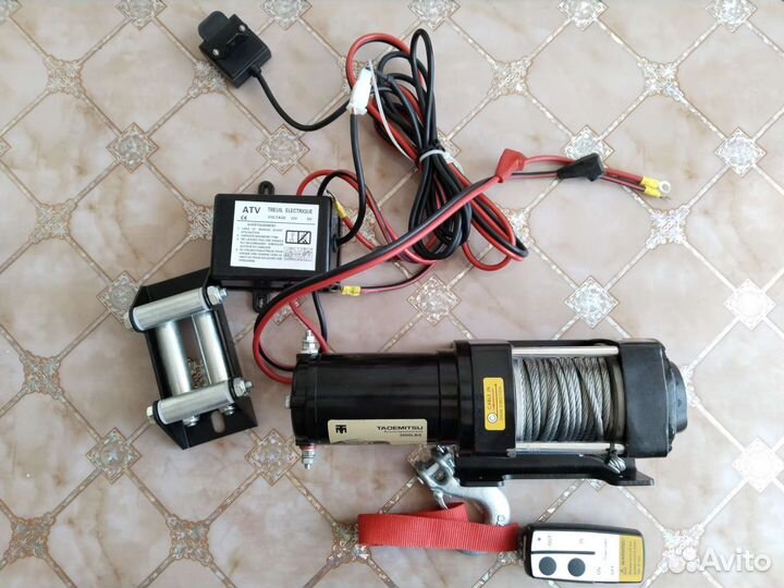 Лебедка электрическая автомобильная