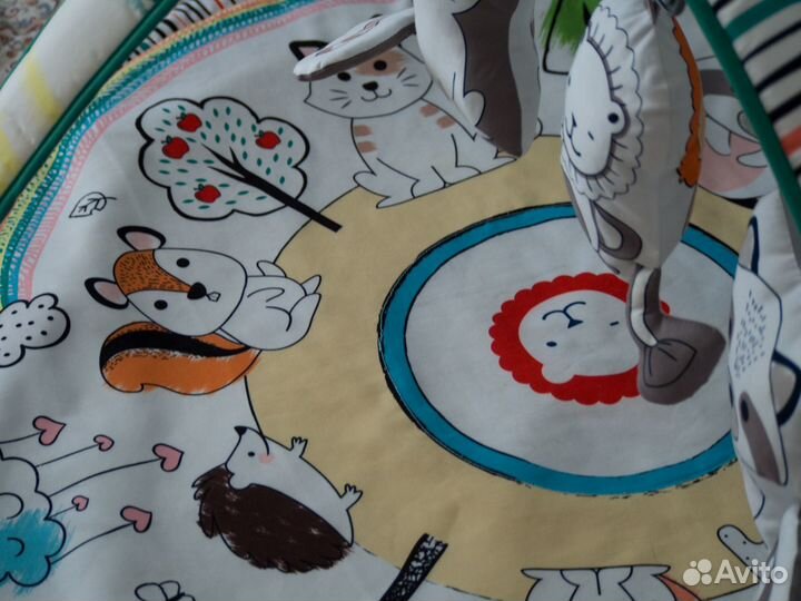 Развивающий интерактивный коврик для малышей