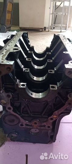 Двигатель FD42 в разборе