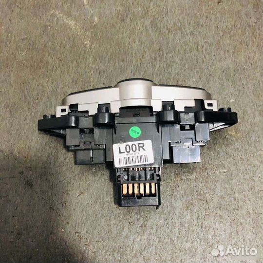 Кнопка аварийки Hyundai Solaris 2014-2017