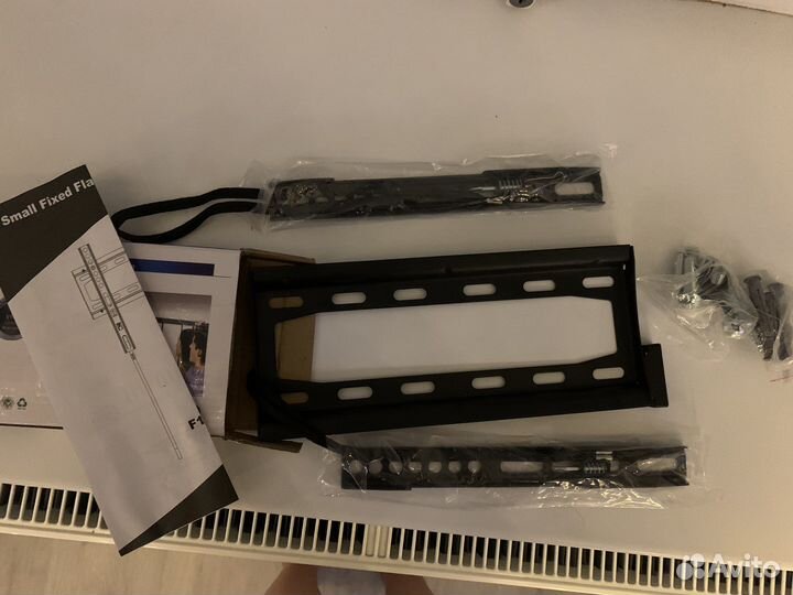 Кронштейн для телевизора на стену