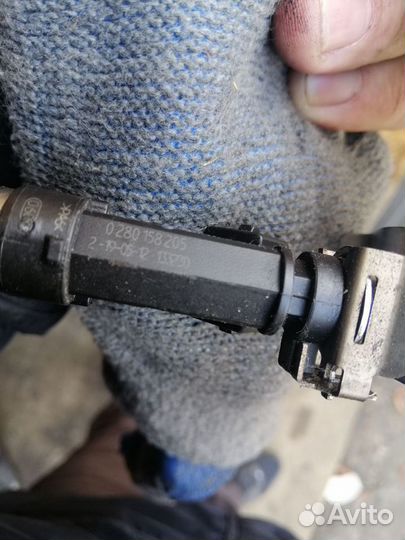 Рампа топливная форсунка опель шевроле 1.4 бензин