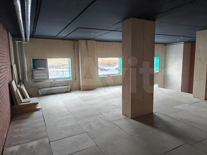 Торговая площадь на первом и втором этаже, 100 м²