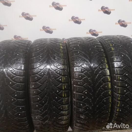 Nokian Tyres Hakkapeliitta 4 215/60 R16