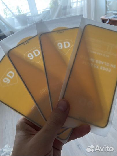 Защитные стекла в наличии