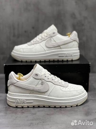 Nike Air Force 1 Low Luxe Summit White Light Bone