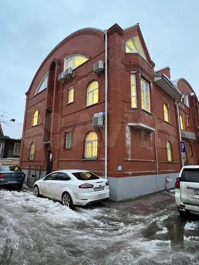 Здание, 1004 м²