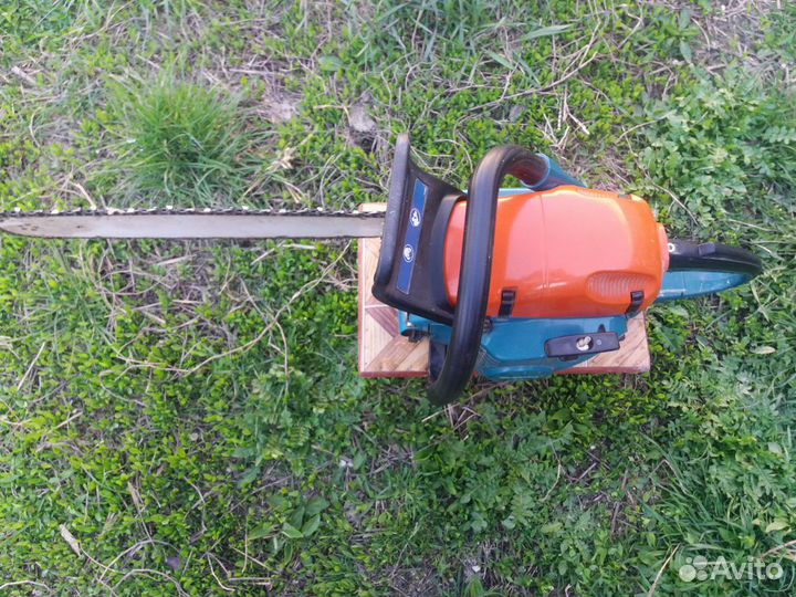 Бензопила макита