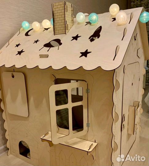 Игрушка Домик деревянный