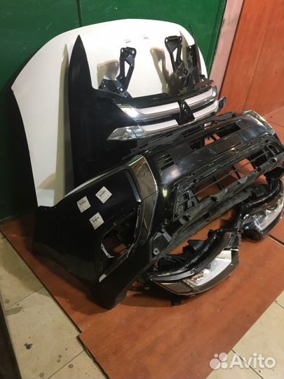 Передняя часть Mitsubishi Outlander 3 2015-Н.в