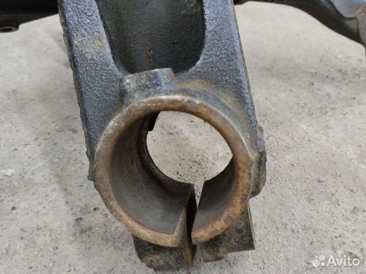 Кулак поворотный правый audi skoda volkswagen