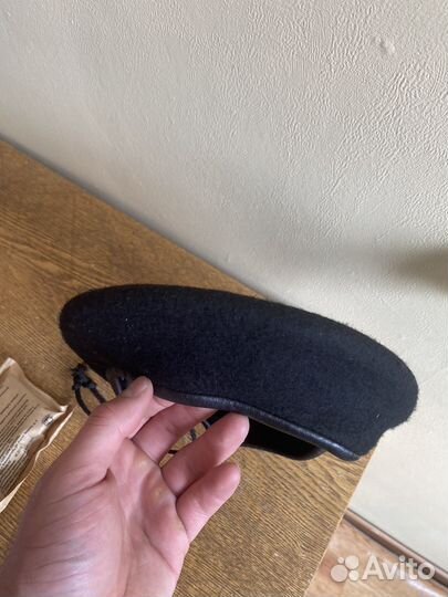 Берет черный