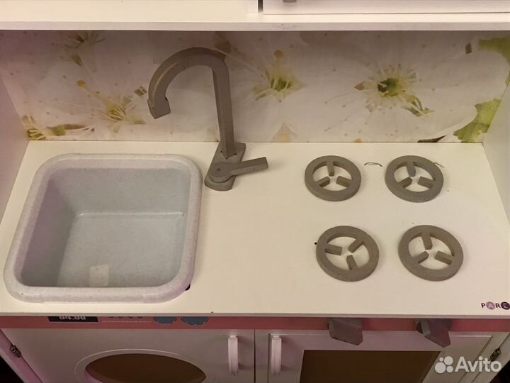 Детская деревянная кухня