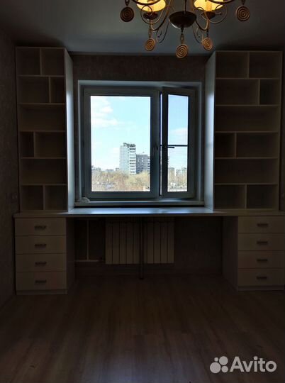 Письменный стол