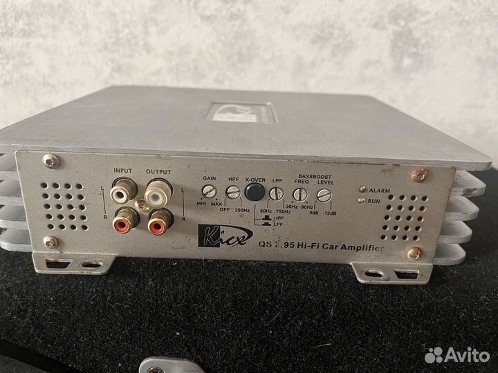 Сабвуфер JBL c усилителем Kicx