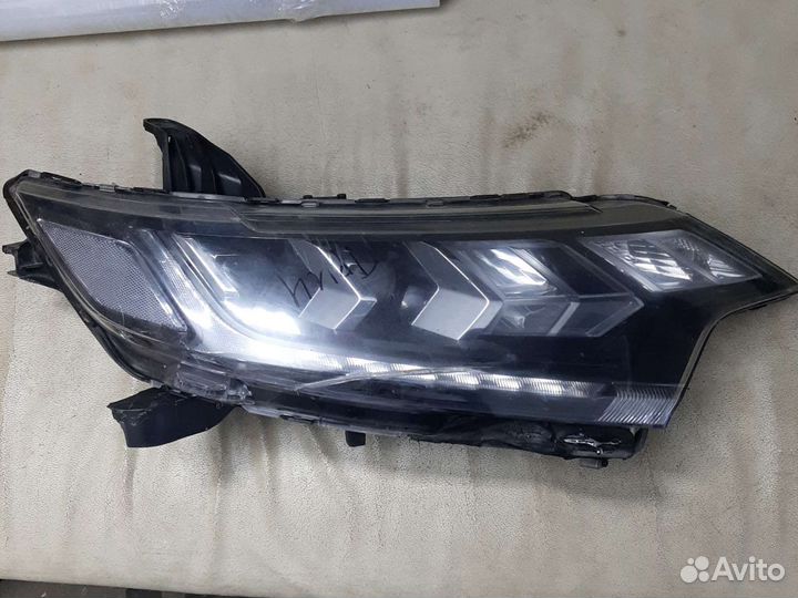 Фара правая Mitsubishi Outlander 3 рестайлинг 3