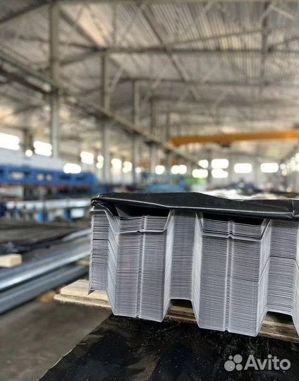 Профлист 1200/1220х2000х0.4 В цвете С-8 / Большая