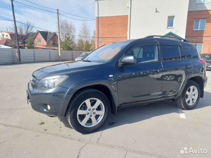 Toyota RAV4 2.4 AT, 2007, 250 000 км