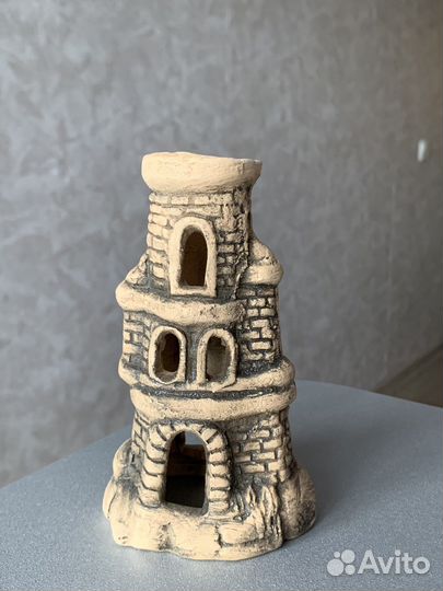 Замок для аквариума