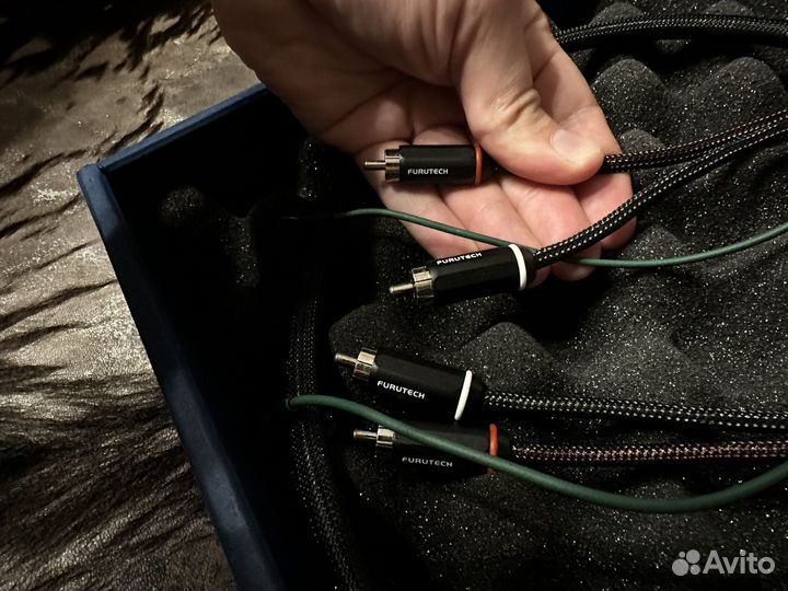 Furutech Ag-12 R4 фонокабель phono RCA-RCA