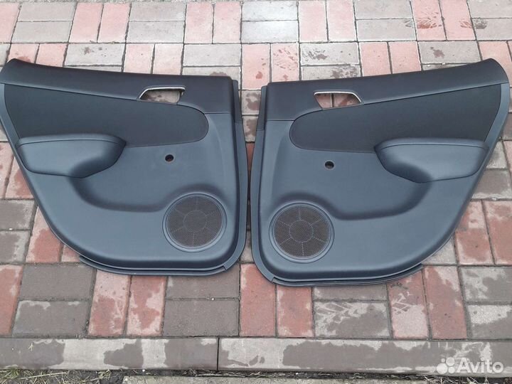 Обшивки дверей карты Hyundai i30 2009г