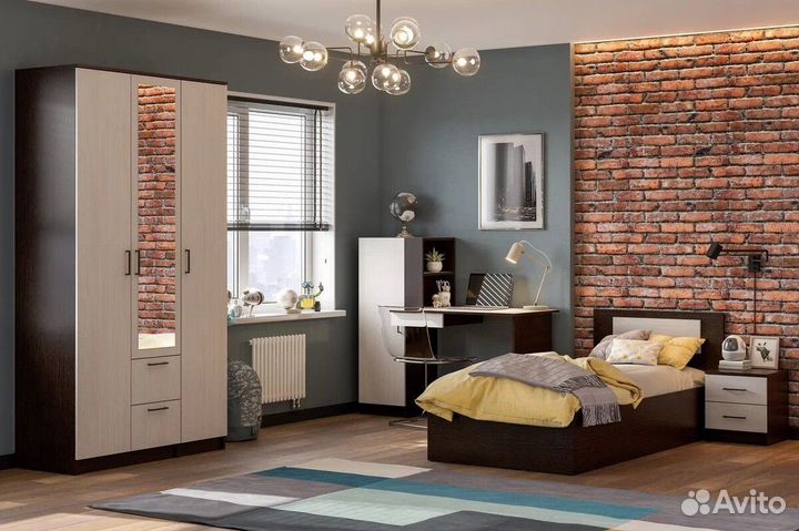 Стол письменный 