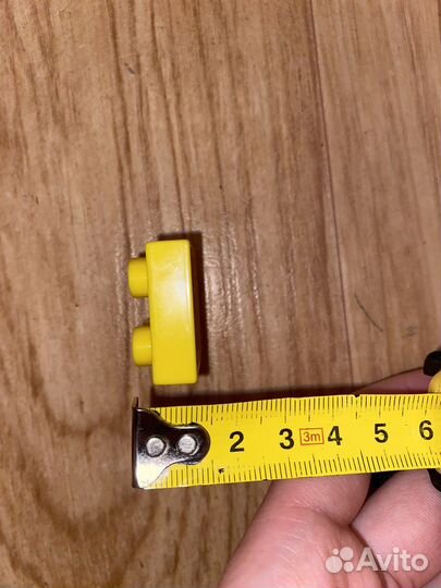 Детальки от конструктора