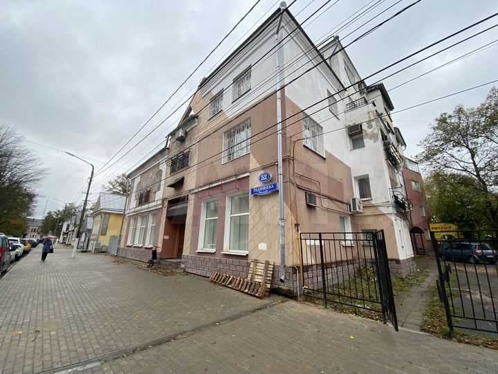 Здание, 740 м²
