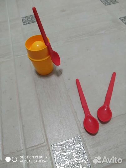 Контейнер-подставка для яиц Tupperware