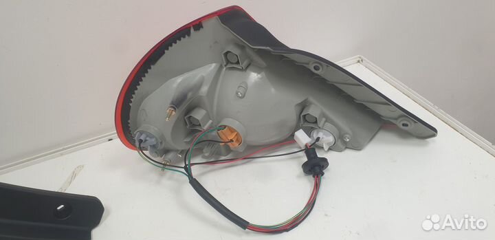 Фонарь правый кия спектра