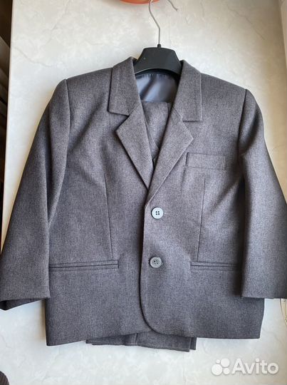 Костюм тройка для мальчика 98