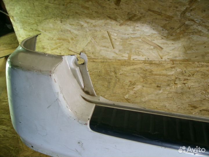 Бампер задний Honda Orthia EL Белыйтрещинадефект к