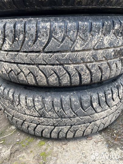 Bridgestone Ice Cruiser 7000 225/65 R17 106T