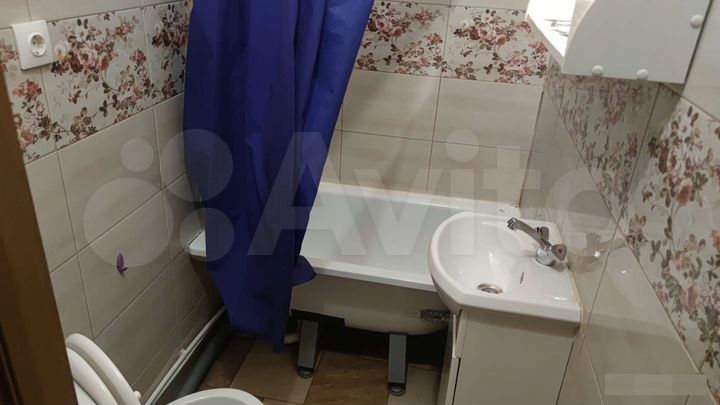 Комната 15 м² в > 9-к., 4/4 эт.