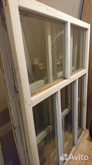 Окна с деревянной рамкой