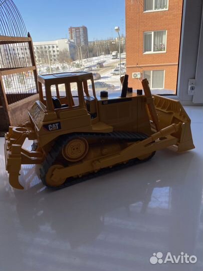 Трактор большой брудер