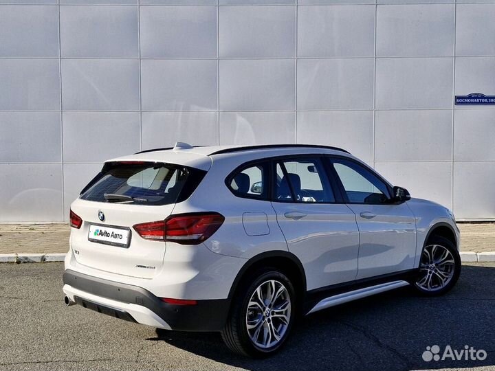 BMW X1 2.0 AT, 2022, 10 000 км