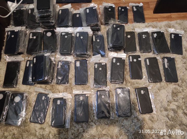 Чехлы на телефон