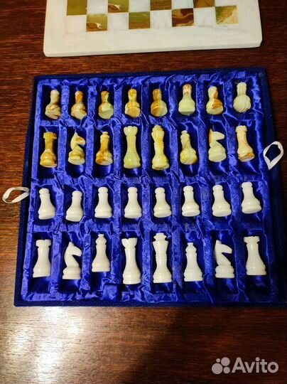 Шахматы из камня