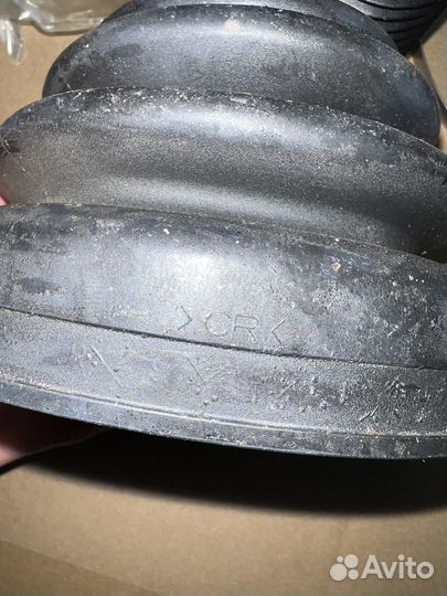 Пыльник шруса Паджеро 4